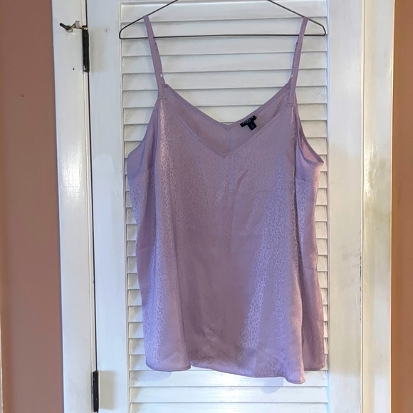 torrid Tops - Gorgeous “EUC “ Torrid Sophie Tank w/ Adjustable Straps
